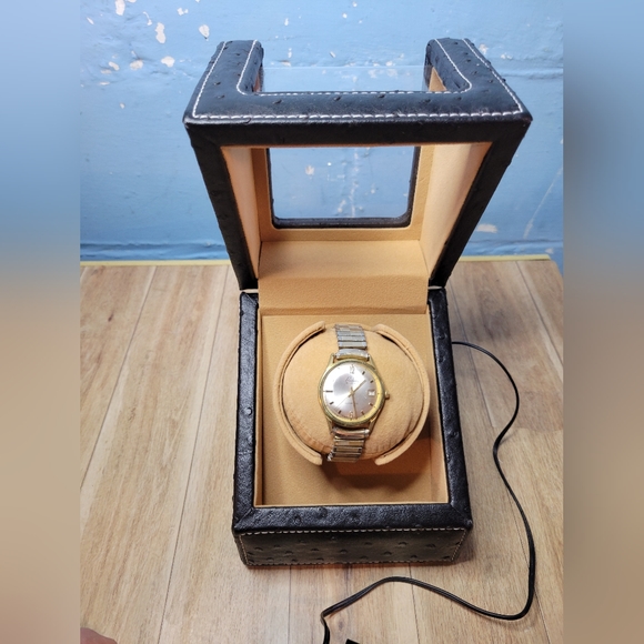 Watch winder and display box, nice condition , single watch - Picture 2 of 7